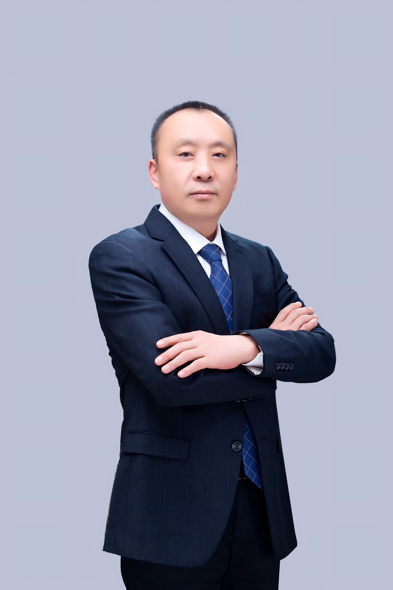 郭總個(gè)人形象照(1).jpg